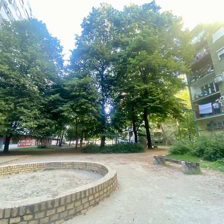 Apartman Lola Appartement Novi Sad Buitenkant foto